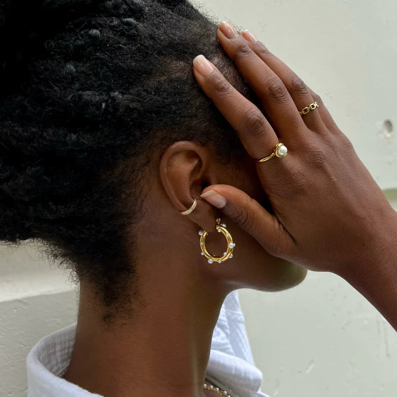 Nicoletta Pearl Hoop Earrings | Ellie Vail