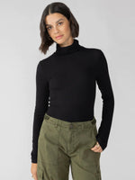 Essential Turtleneck Top | Black